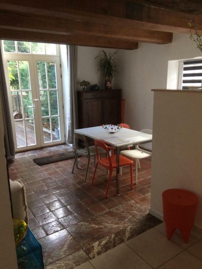 Maison De Vacances, Gite "Le Vieux Logis" A Profondeville Eksteriør billede